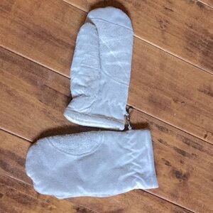 Vintage leather men’s mittens gloves Mohawk Japan primitive cabin ski lodge